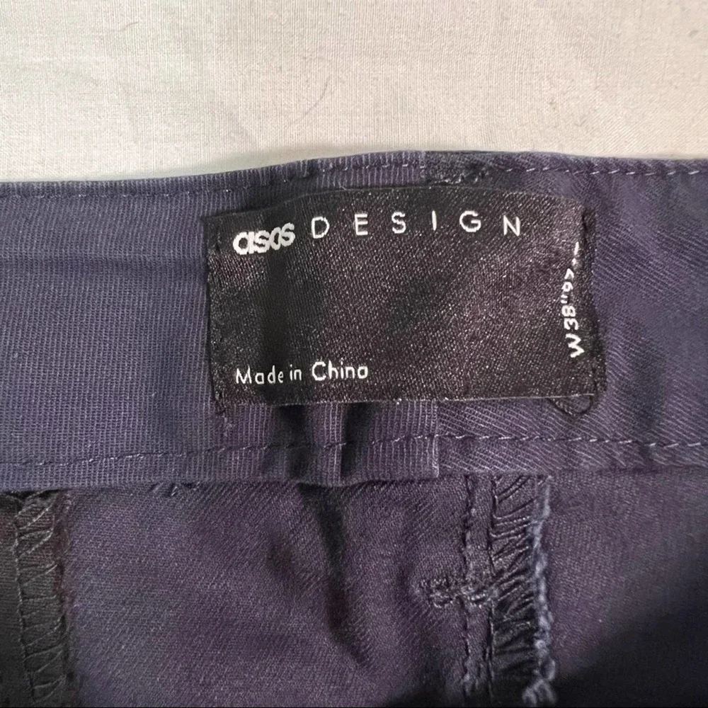 Asos Design NEW Button Fly Skinny Chino Shorts in Navy Blue 38 Waist - Picture 5 of 7